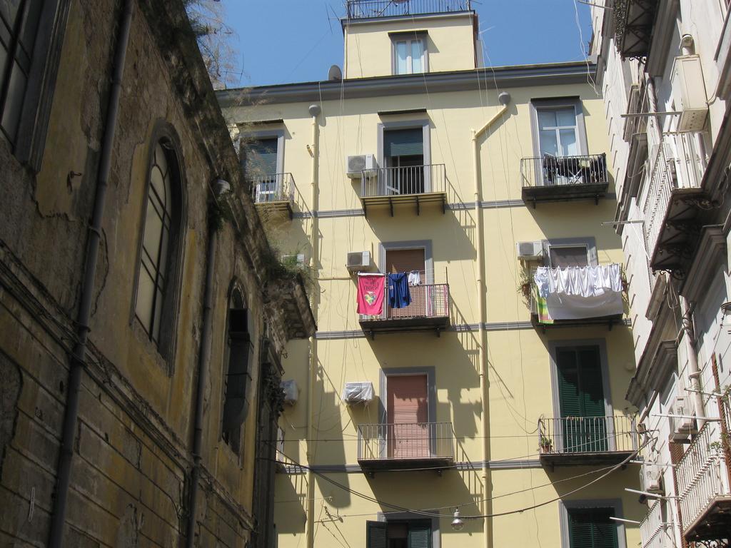 La Fontana Di Rua Catalana Leilighet Napoli Eksteriør bilde
